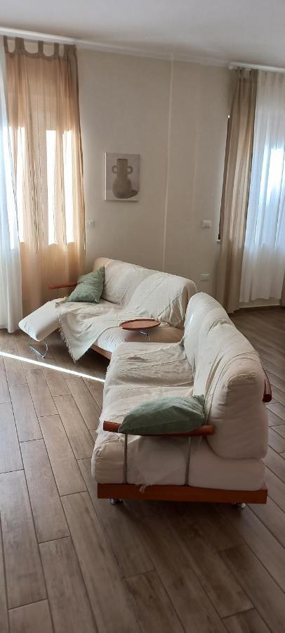 La Casa Di Carla Apartment Pescara Luaran gambar